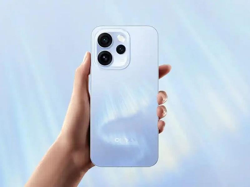 OPPO Reno15 Pro 5G Niebieski – ekran AMOLED