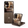 Motorola razr 70 Ultra w kolorze Cocoa – złożony i rozłożony telefon z widokiem tylnego panelu