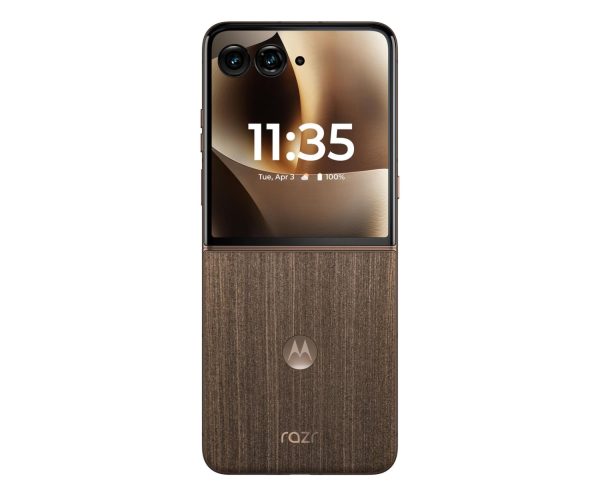 Motorola razr 70 Ultra Cocoa – dodatkowe ujęcie promocyjne telefonu